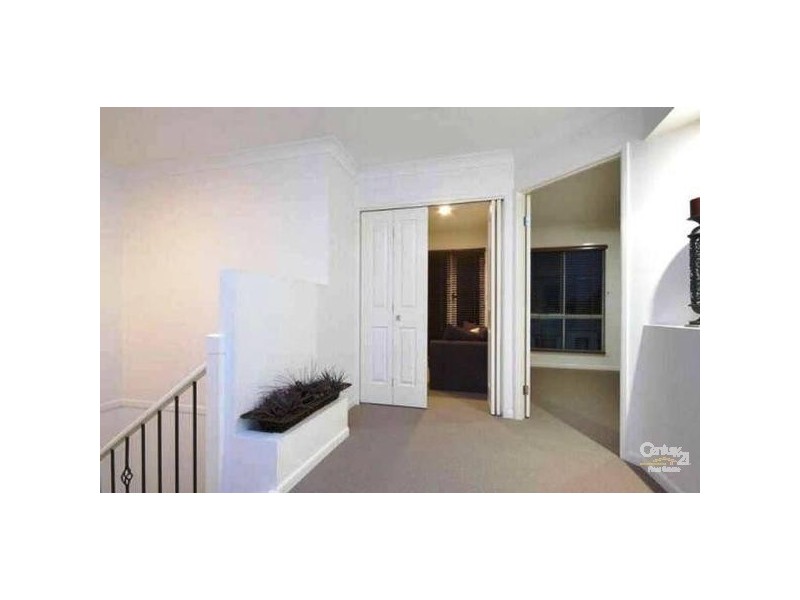 2 Douglas Circuit, North Lakes QLD 4509