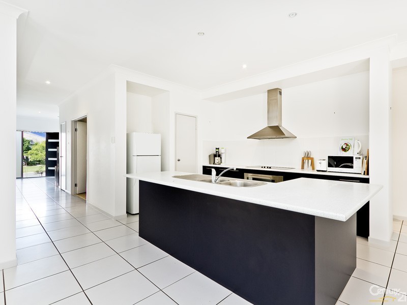 44 Kurrajong Circuit, North Lakes QLD 4509