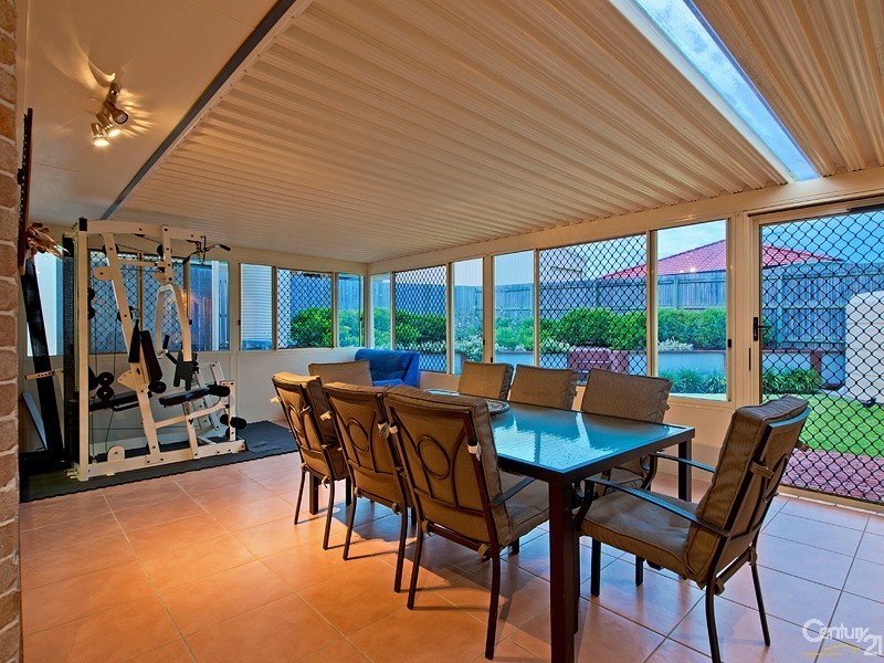 6 Alambi Court, Rothwell QLD 4022