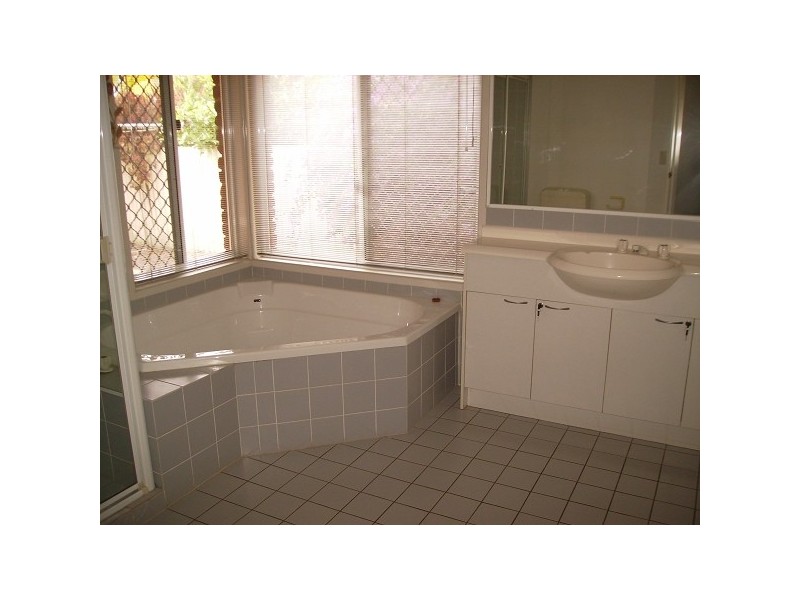 73 Link Road, Victoria Point QLD 4165