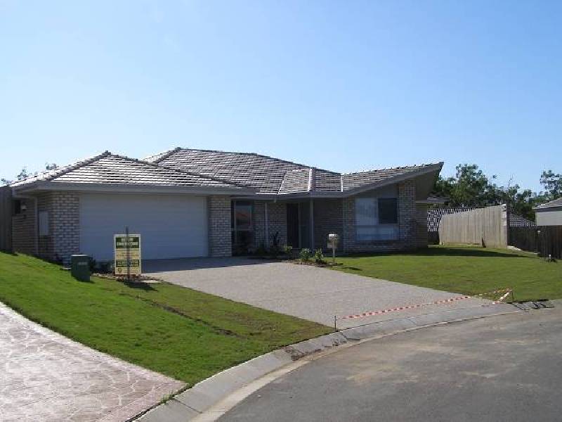 8 Anchor Place, Redland Bay QLD 4165