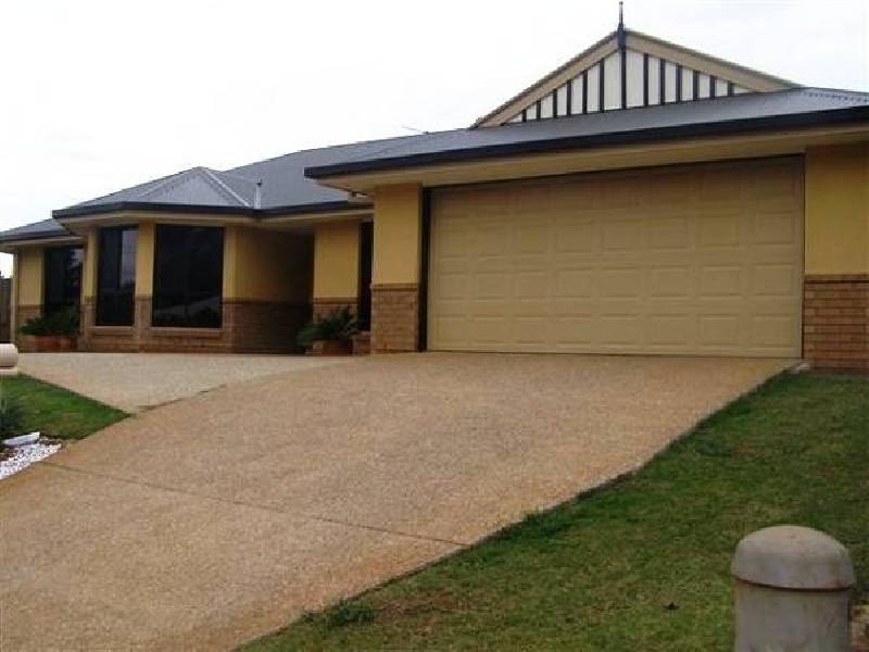 266 Main Street, Redland Bay QLD 4165