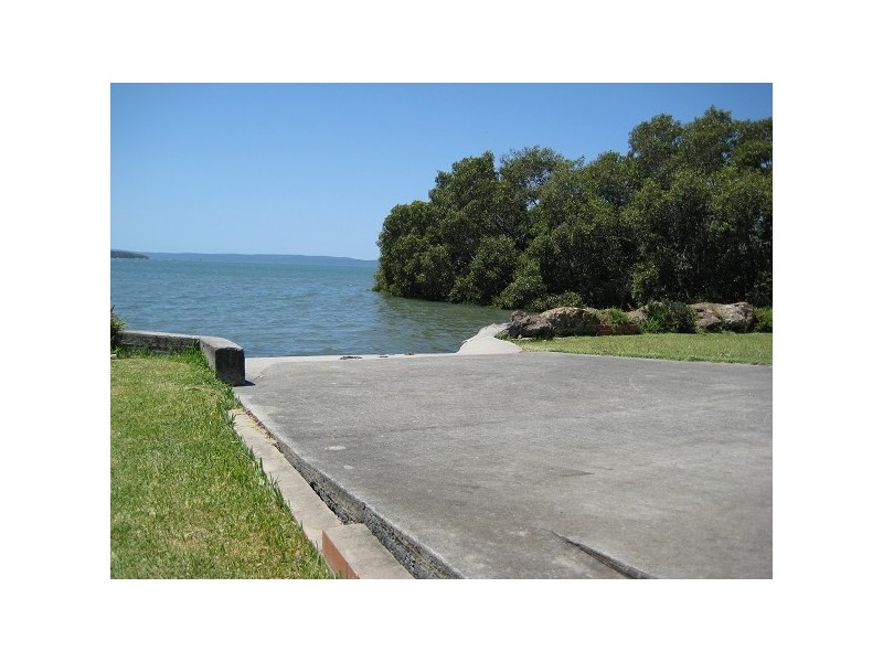 31 Base Street, Victoria Point QLD 4165