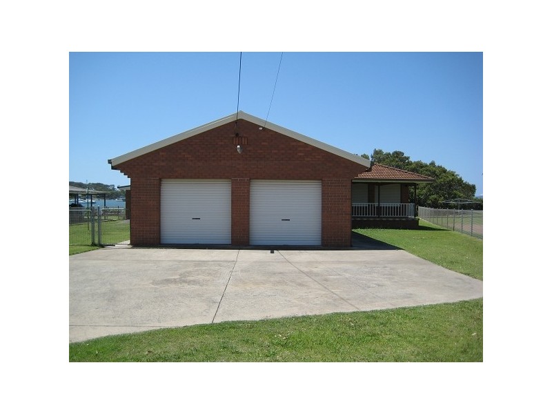 31 Base Street, Victoria Point QLD 4165