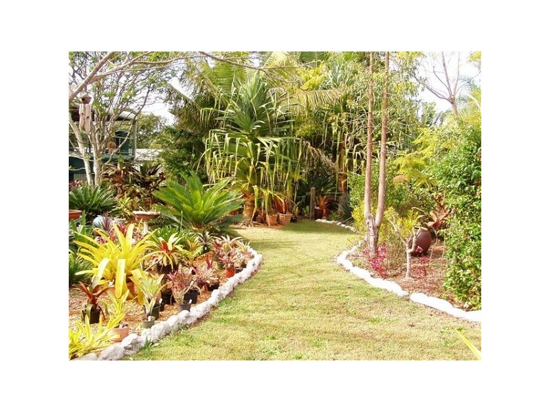 48 Cavendish St, Russell Island QLD 4184