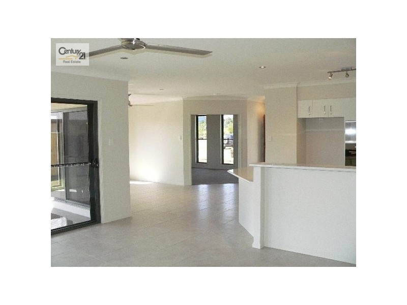 12 Burrell Ave, Eumundi QLD 4562