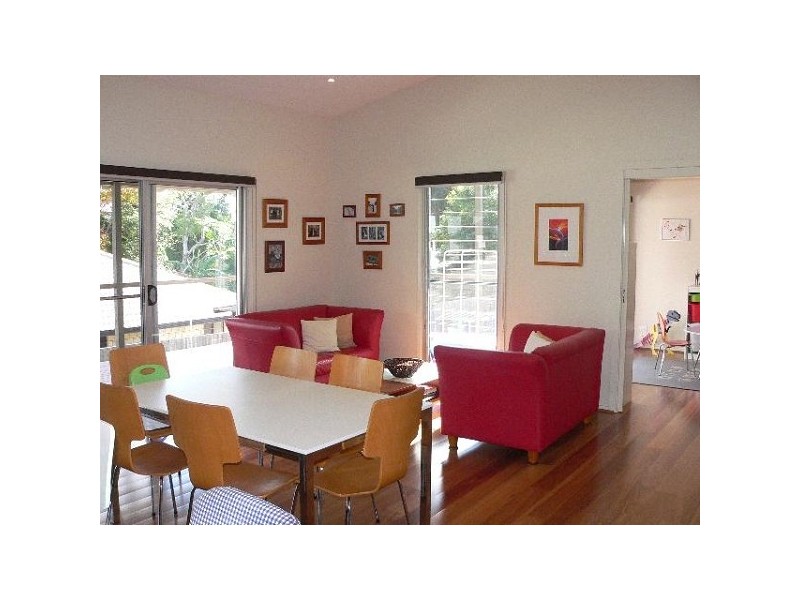 8 Dollarbird Drive, Pomona QLD 4568