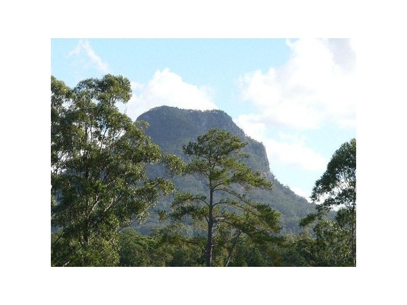 8 Dollarbird Drive, Pomona QLD 4568