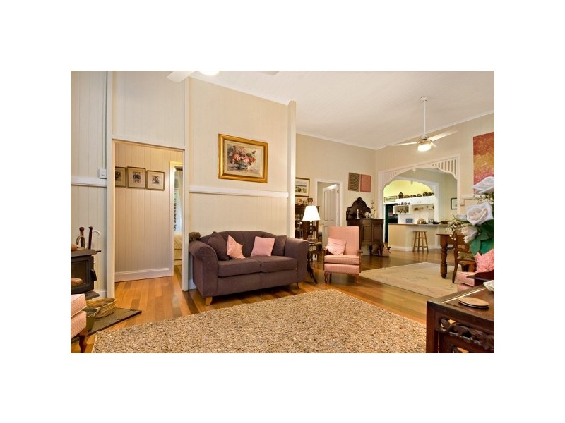 132 Memorial Drive, Eumundi QLD 4562