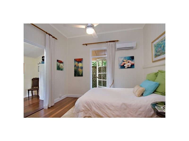 132 Memorial Drive, Eumundi QLD 4562