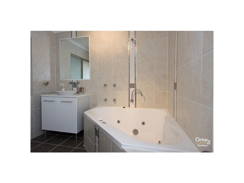 41 Crescent Road, Eumundi QLD 4562