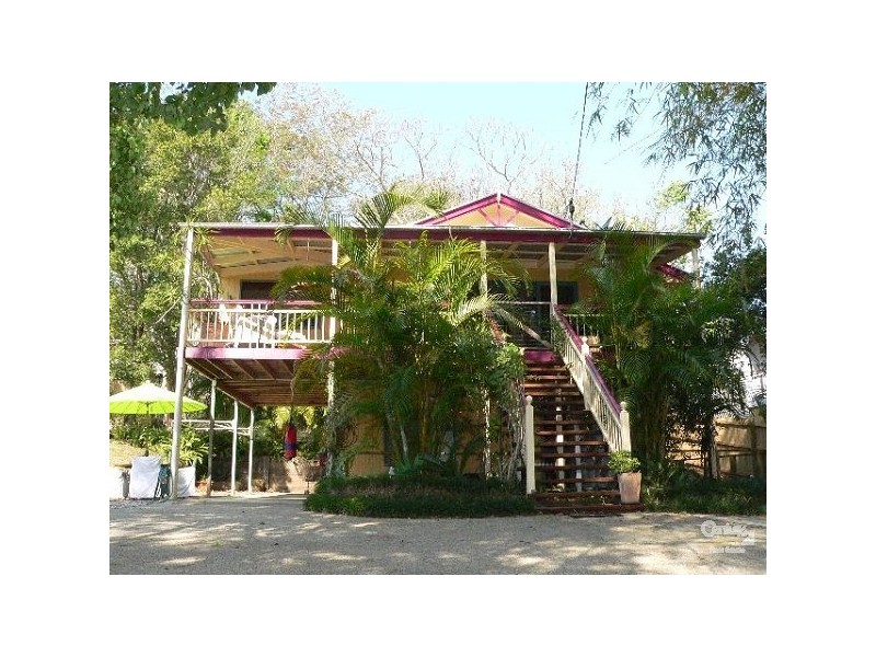 12 Ward Street, Eumundi QLD 4562