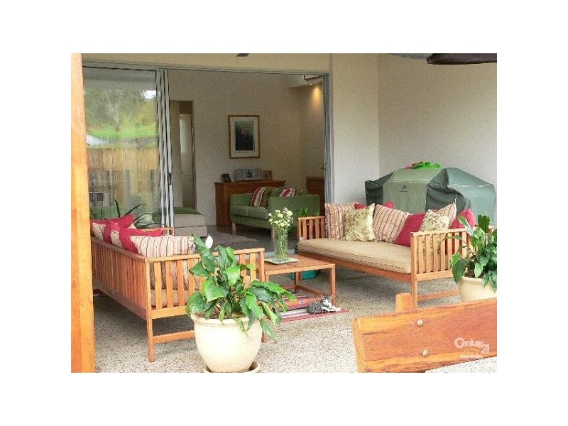 13 Burrell St, Eumundi QLD 4562