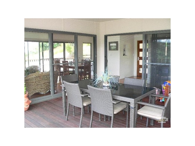 25 Jocelyn Drive, Eumundi QLD 4562