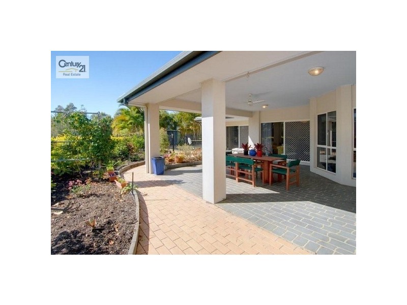 21 Oak Grove Way, Sippy Downs QLD 4556