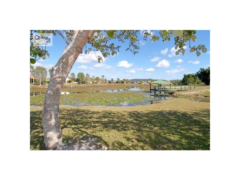 21 Oak Grove Way, Sippy Downs QLD 4556