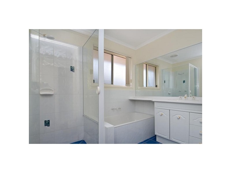 32 Trinity Crescent, Sippy Downs QLD 4556