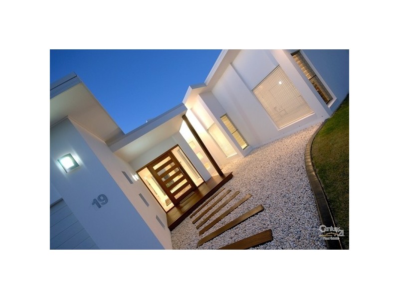 19 Regal Cresent, Sippy Downs QLD 4556