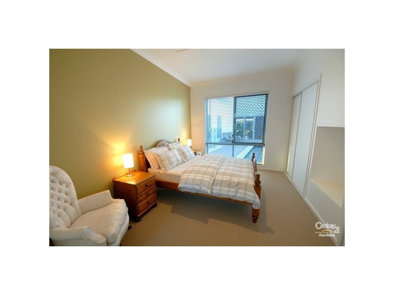 19 Regal Cresent, Sippy Downs QLD 4556