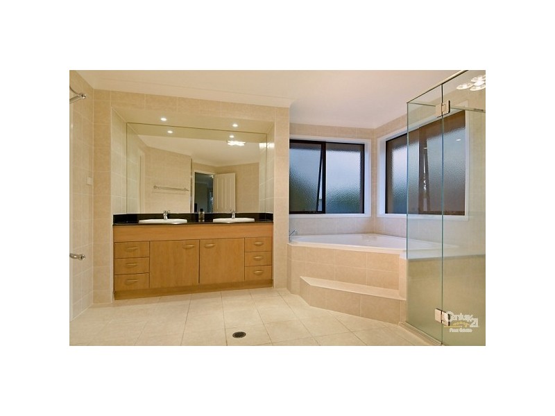 11 Garcia Court, Peregian Springs QLD 4573