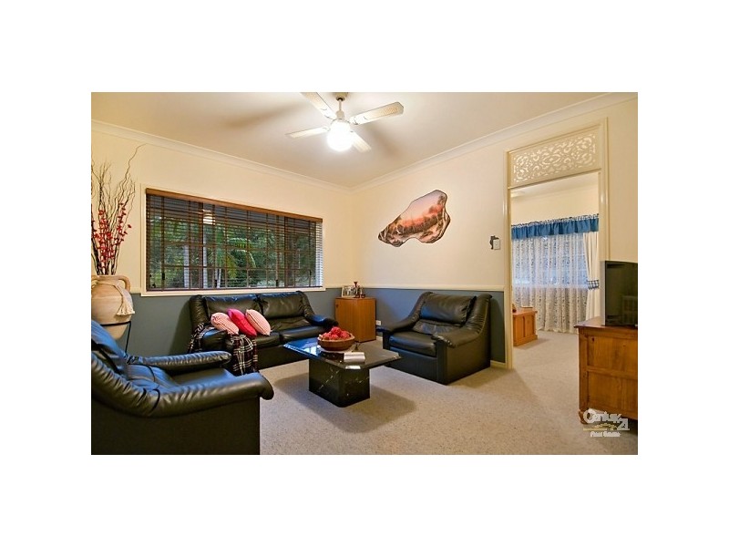 5 Scribble Gum Close, Mooloolah Valley QLD 4553