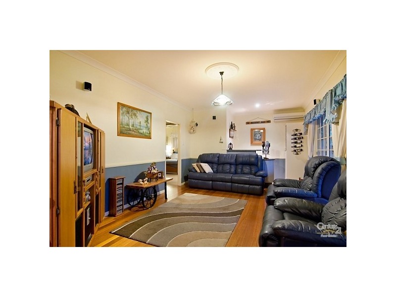 5 Scribble Gum Close, Mooloolah Valley QLD 4553