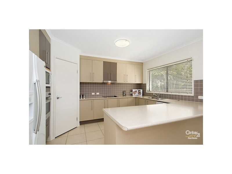 8 Bonaire Court, Parrearra QLD 4575