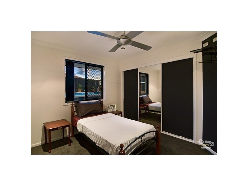 18 Hemlock Street, Warner QLD 4500