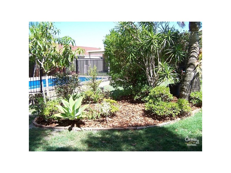 220 Karawatha Drive, Buderim QLD 4556