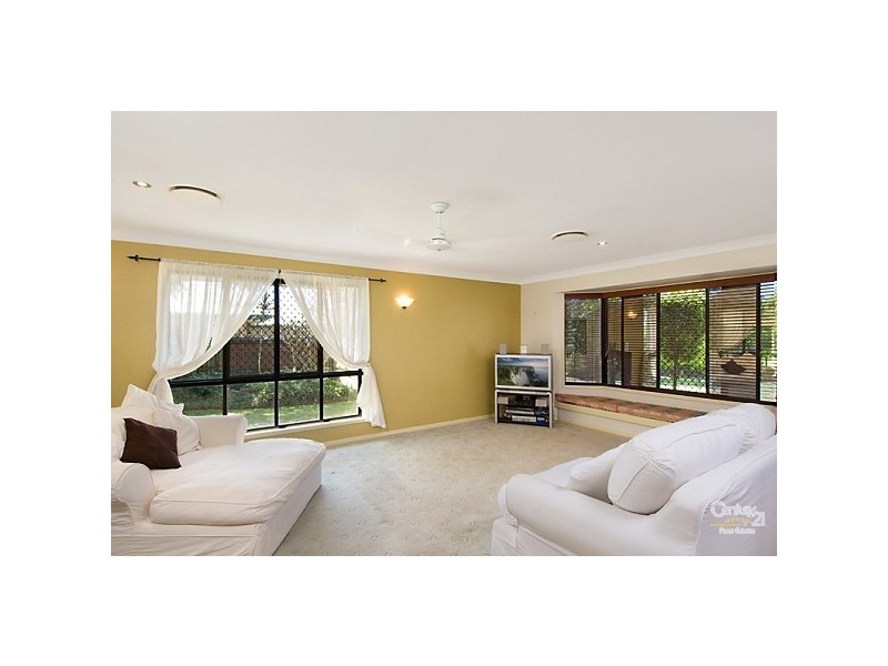 37 Koala Court, Little Mountain QLD 4551