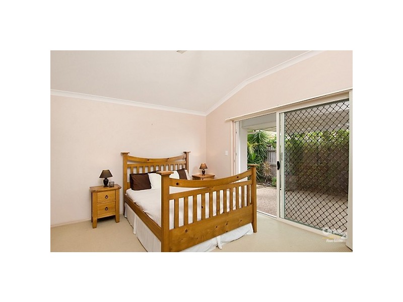 4 Linacre Street, Sippy Downs QLD 4556