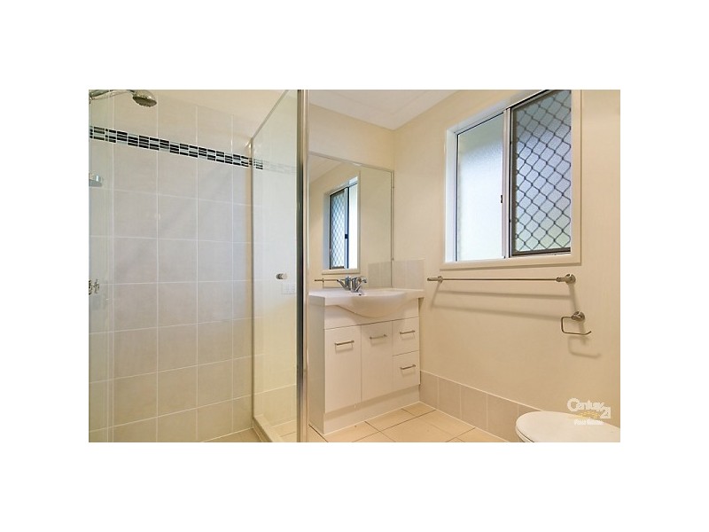 8 Beerwah Street, Landsborough QLD 4550