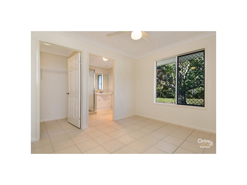 8 Beerwah Street, Landsborough QLD 4550