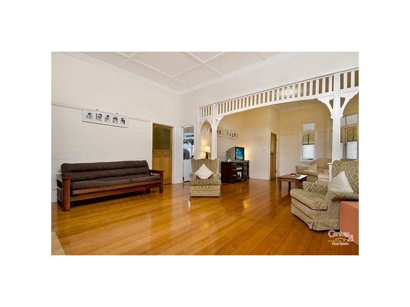 16 Mary Cairncross Avenue, Maleny QLD 4552