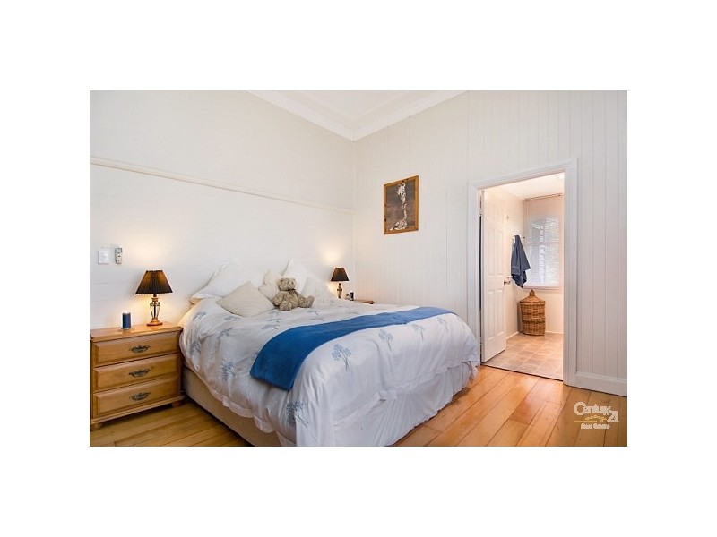 16 Mary Cairncross Avenue, Maleny QLD 4552