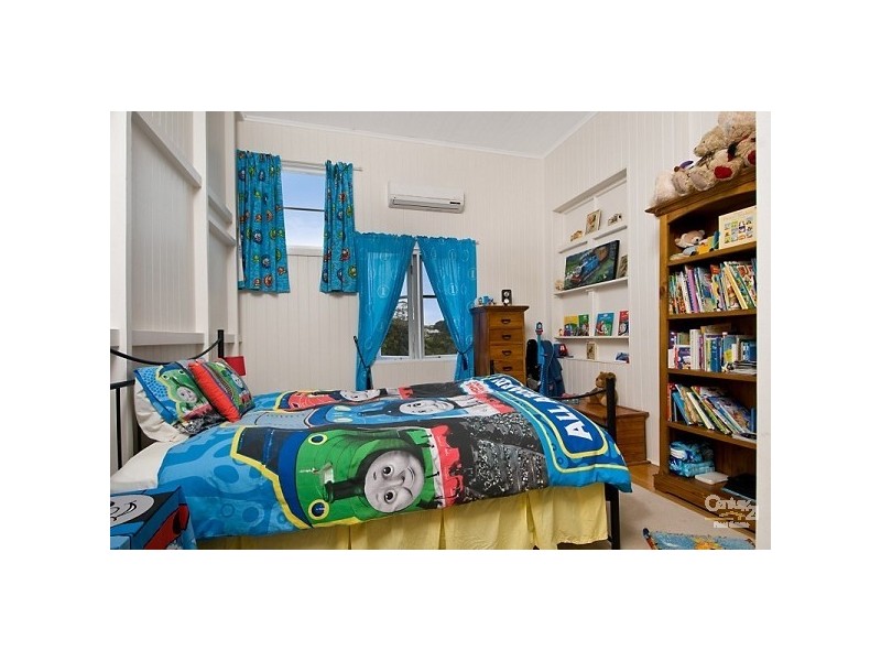 16 Mary Cairncross Avenue, Maleny QLD 4552