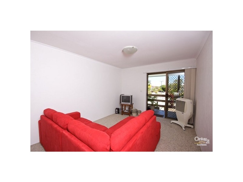 4/32 Goonawarra Drive, Mooloolaba QLD 4557