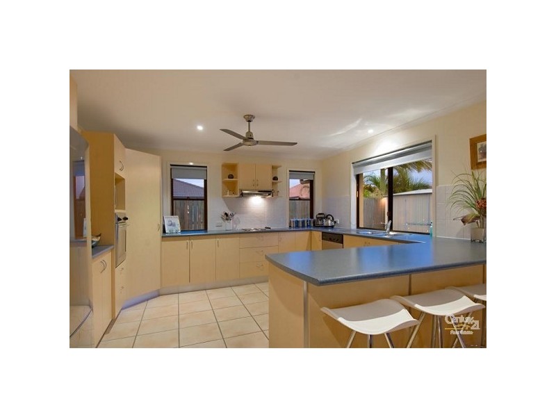 2 Sailfish Drive, Mountain Creek QLD 4557