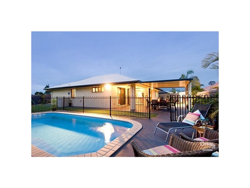 2 Sailfish Drive, Mountain Creek QLD 4557