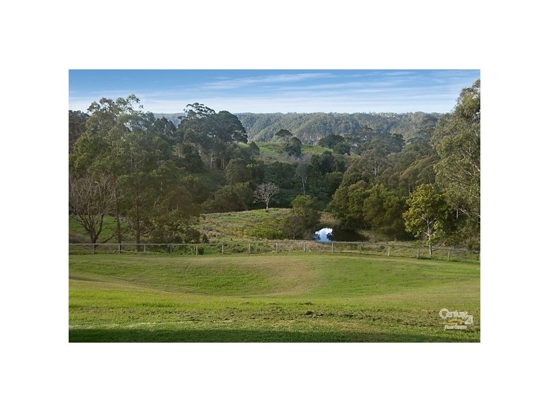 27 Harch Road, Maleny QLD 4552