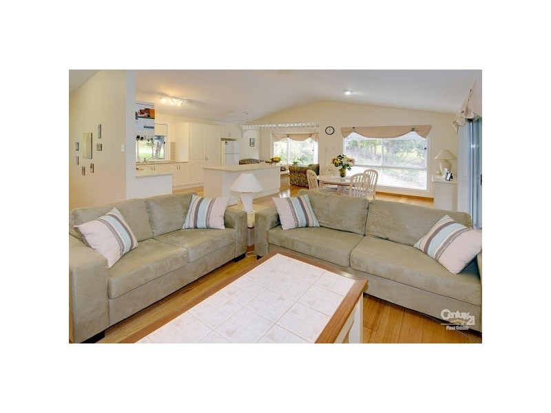 18 Hoffman Close, Montville QLD 4560