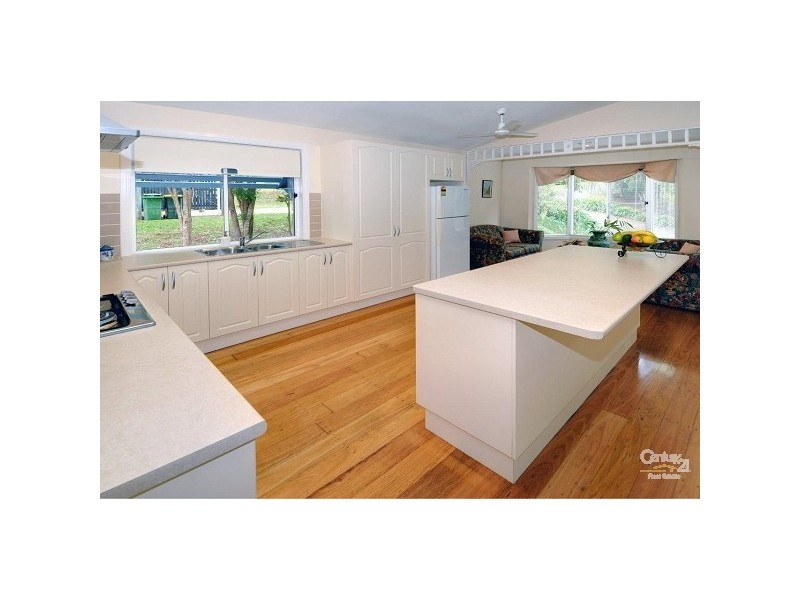 18 Hoffman Close, Montville QLD 4560