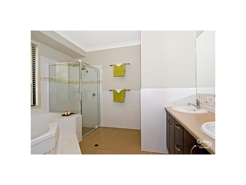 12 Sauger Court, Mountain Creek QLD 4557