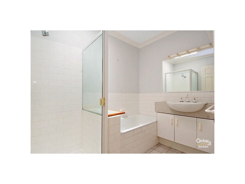 2/1 Dawson Parade, Buderim QLD 4556