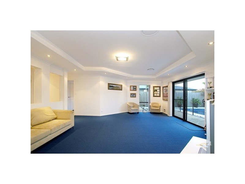 5 Quillback Court, Mountain Creek QLD 4557