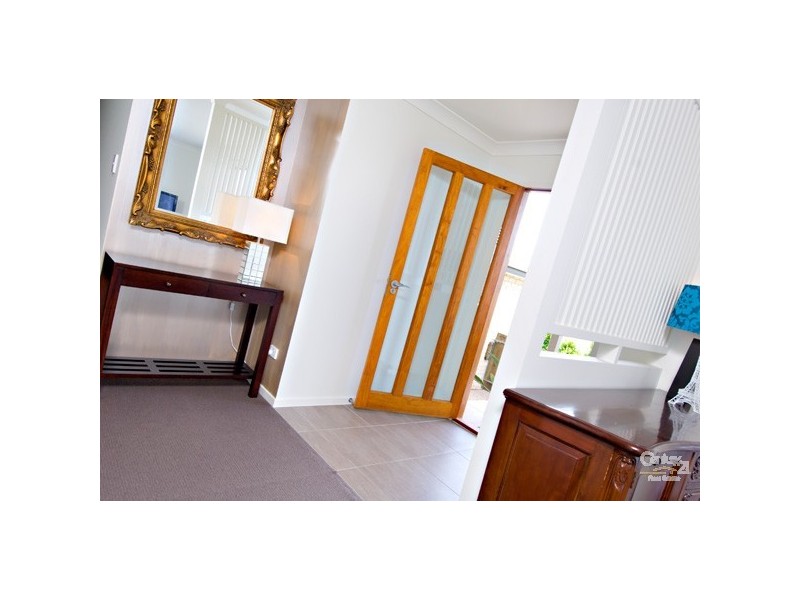 1/16 Bright Court, Burnside QLD 4560