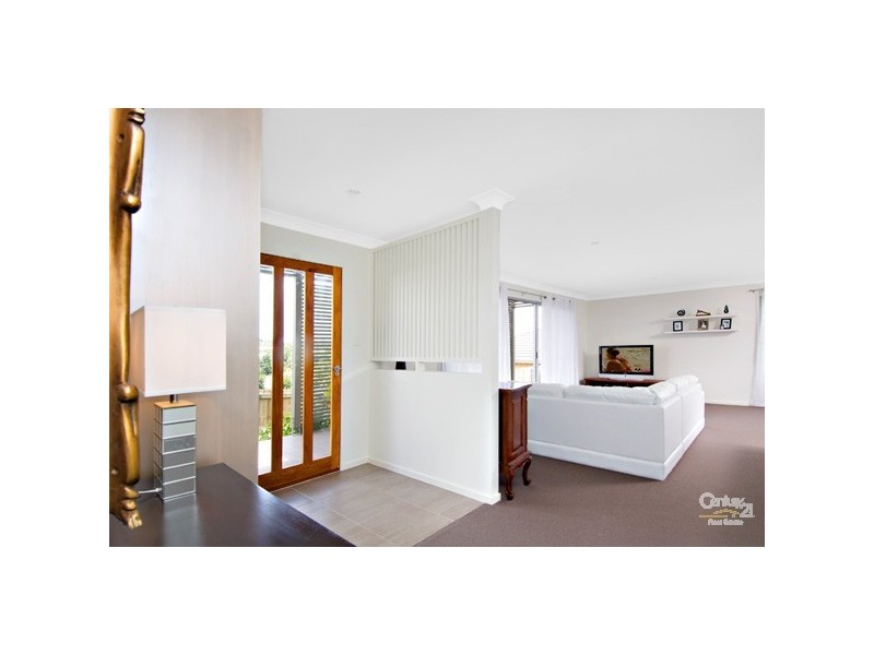 1/16 Bright Court, Burnside QLD 4560