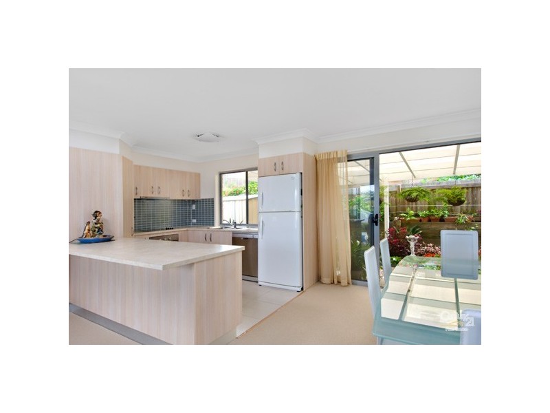 1/16 Bright Court, Burnside QLD 4560