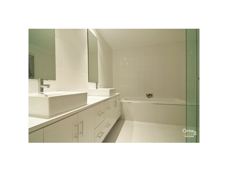1 Barrier Close, Buderim QLD 4556
