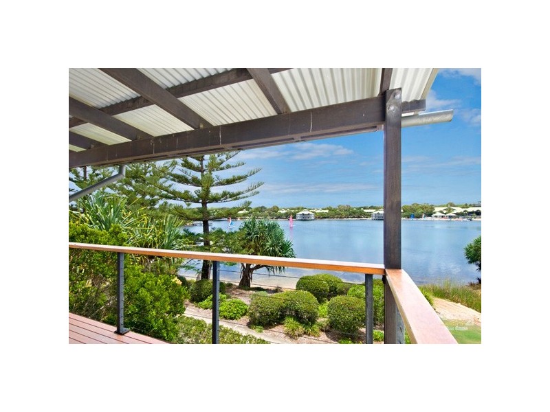 37/80 North Shore Road, Twin Waters QLD 4564